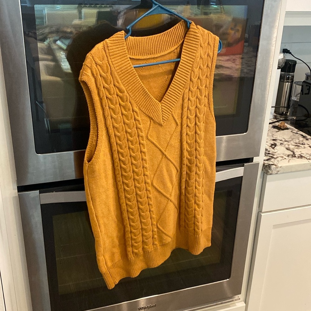 Sweater Vest